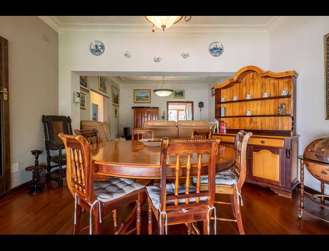 3 BEDROOM FREEHOLD FOR SALE IN KENSINGTON